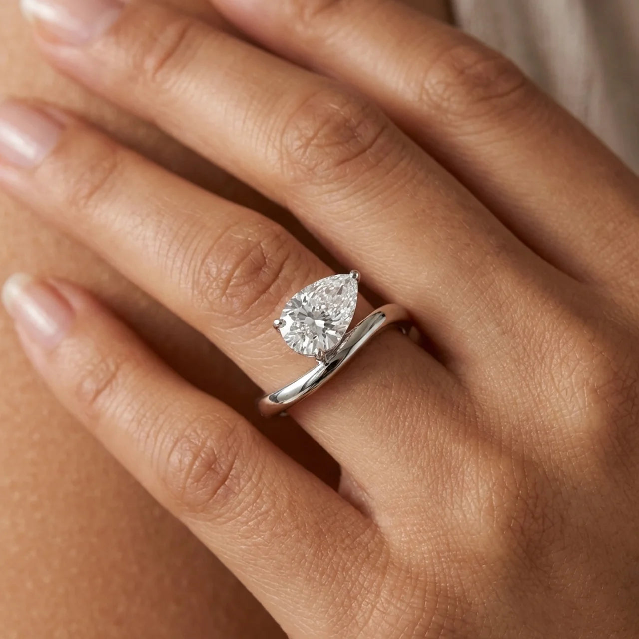 18K WHITE GOLD